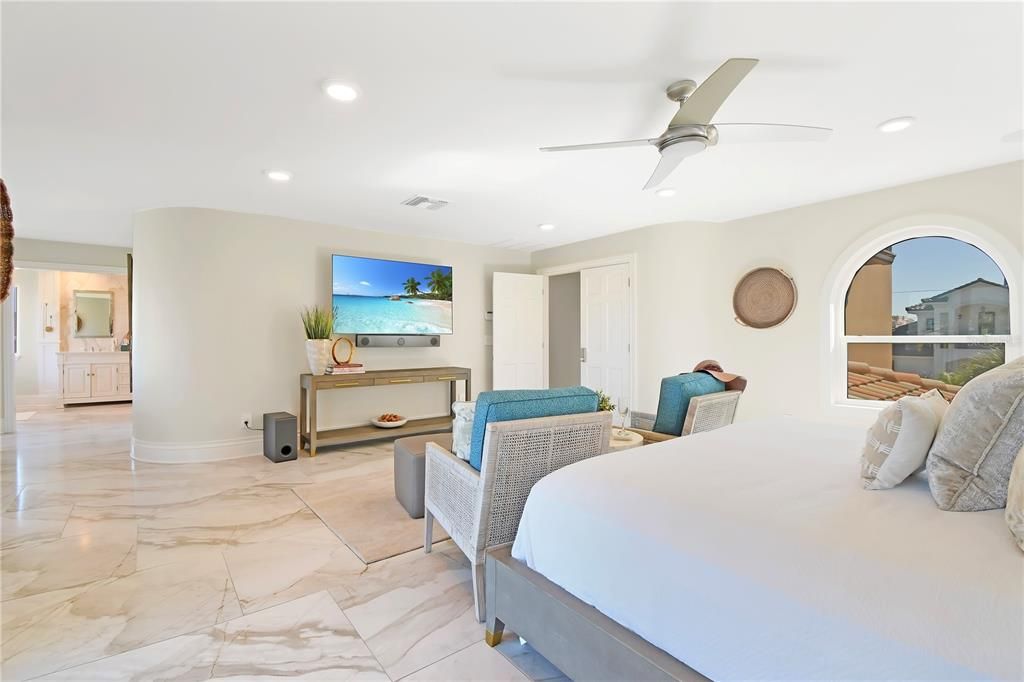 For Sale: $3,399,000 (4 beds, 4 baths, 4036 Square Feet)