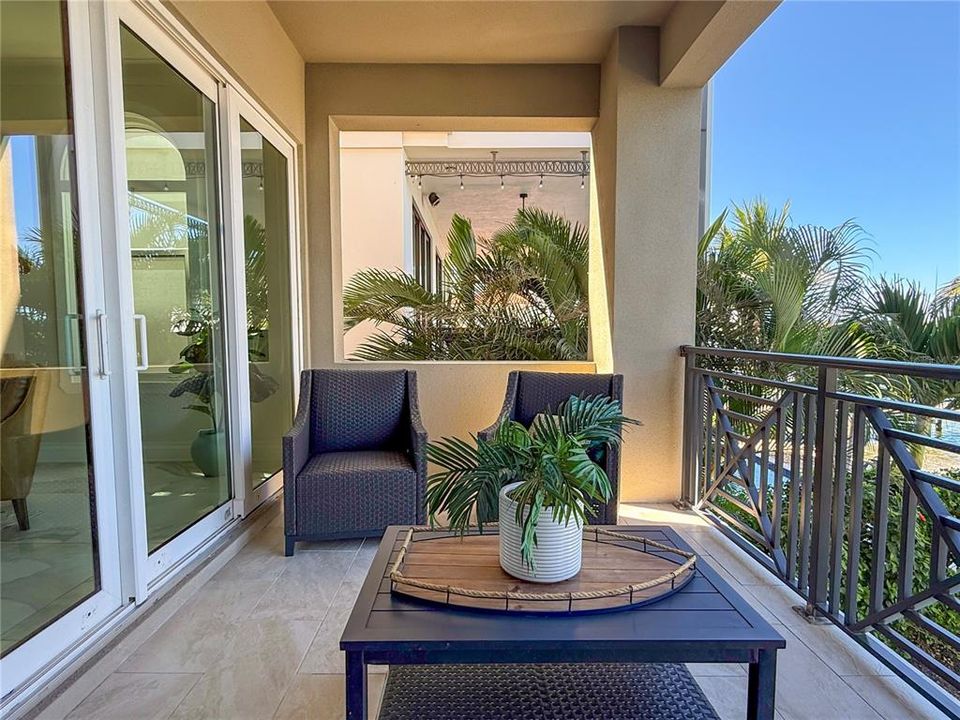 For Sale: $3,399,000 (4 beds, 4 baths, 4036 Square Feet)