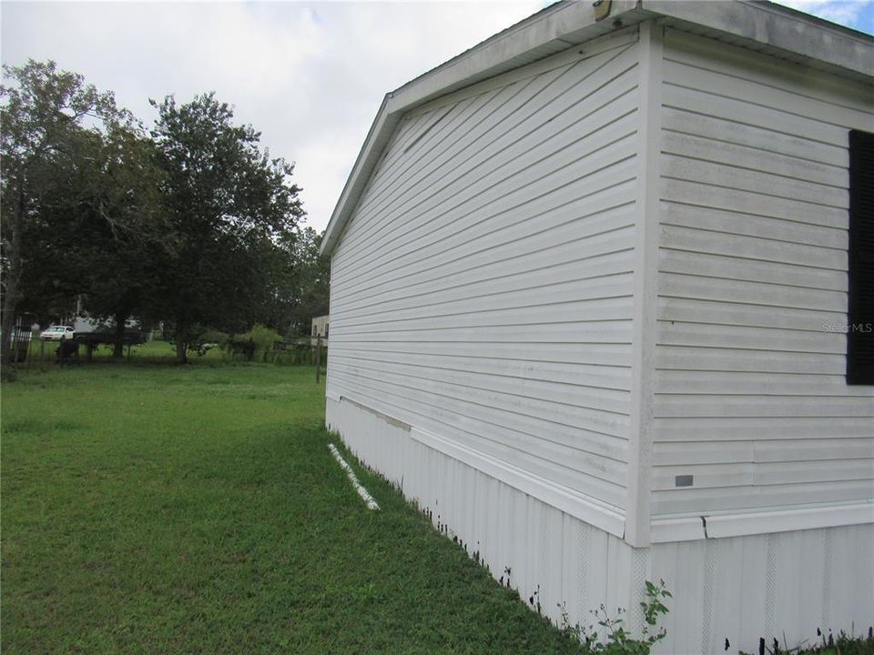 На продажу: $134,900 (3 спален, 2 ванн, 1188 Квадратных фут)