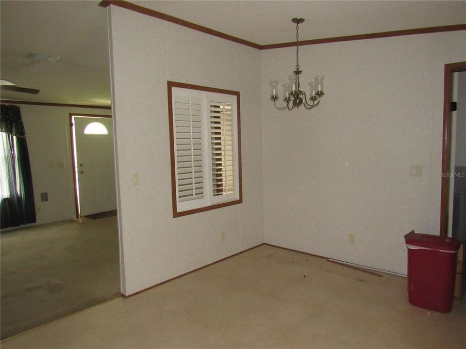 На продажу: $134,900 (3 спален, 2 ванн, 1188 Квадратных фут)