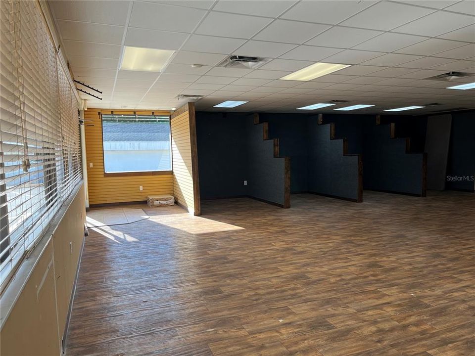 合同活跃: $349,500 (0 贝兹, 0 浴室, 1800 平方英尺)