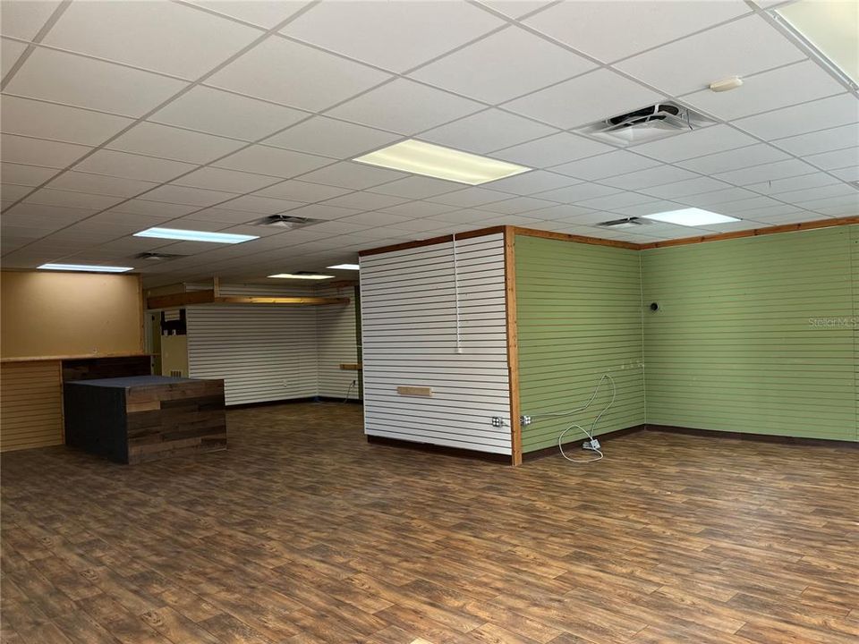 合同活跃: $349,500 (0 贝兹, 0 浴室, 1800 平方英尺)