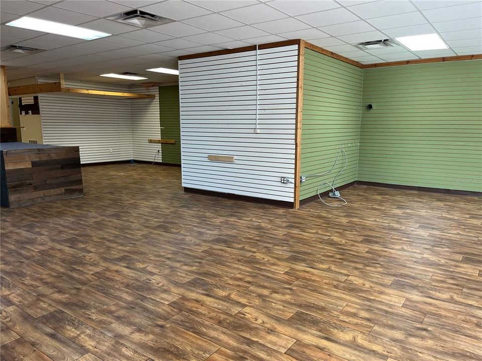 合同活跃: $349,500 (0 贝兹, 0 浴室, 1800 平方英尺)