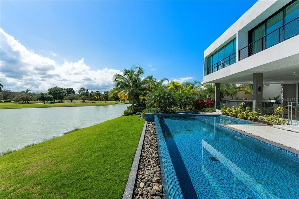 待售: $6,900,000 (6 贝兹, 6 浴室, 4065 平方英尺)