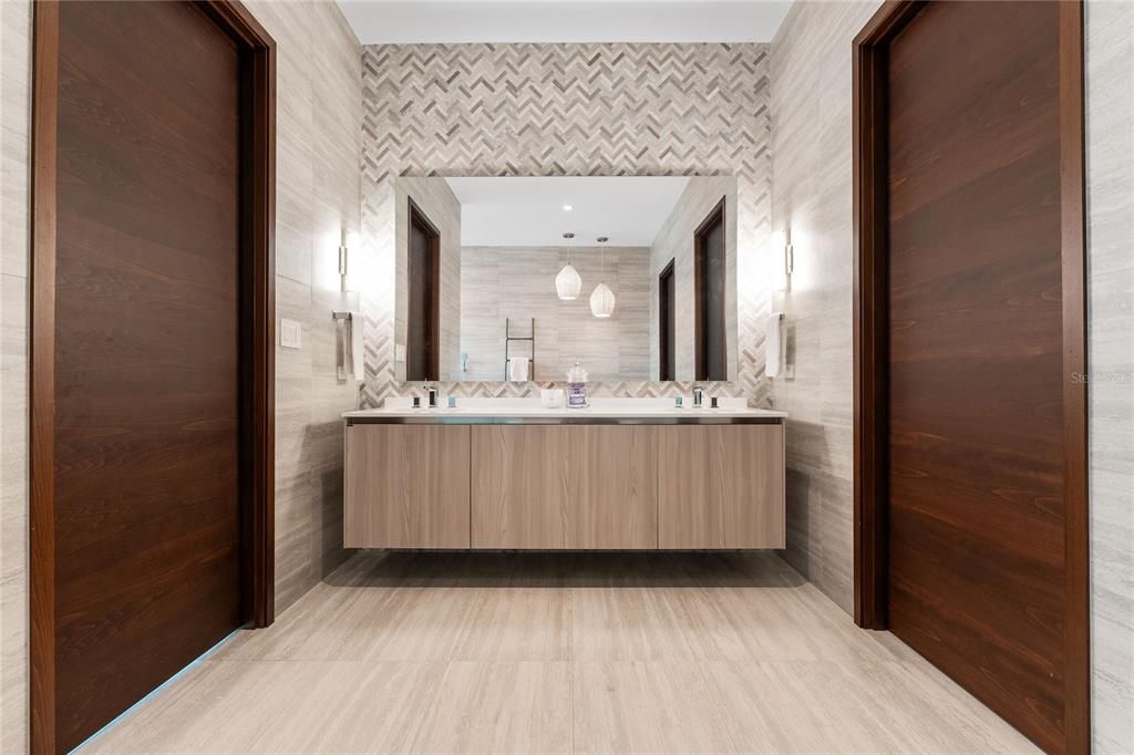 待售: $6,900,000 (6 贝兹, 6 浴室, 4065 平方英尺)