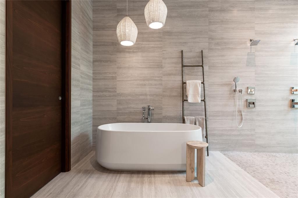 待售: $6,900,000 (6 贝兹, 6 浴室, 4065 平方英尺)