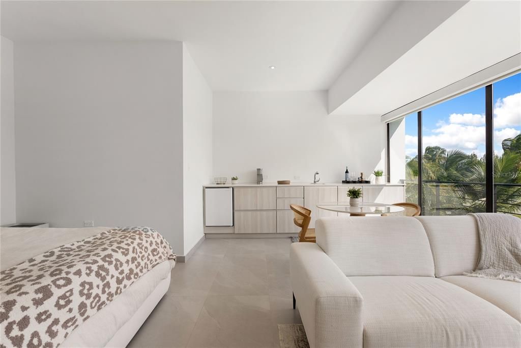 待售: $6,900,000 (6 贝兹, 6 浴室, 4065 平方英尺)