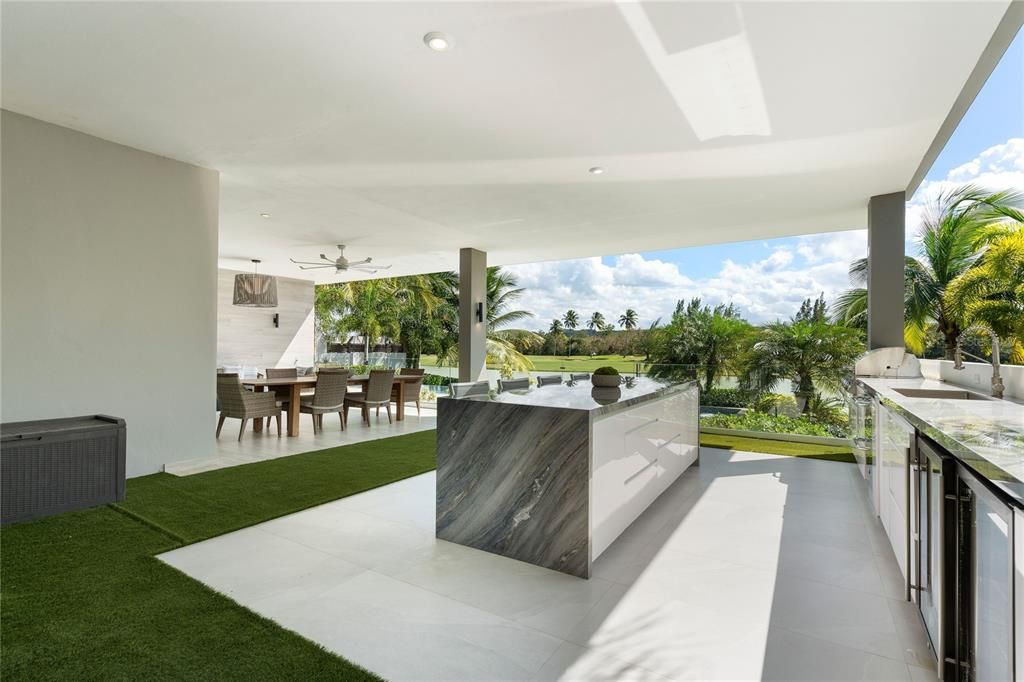 待售: $6,900,000 (6 贝兹, 6 浴室, 4065 平方英尺)