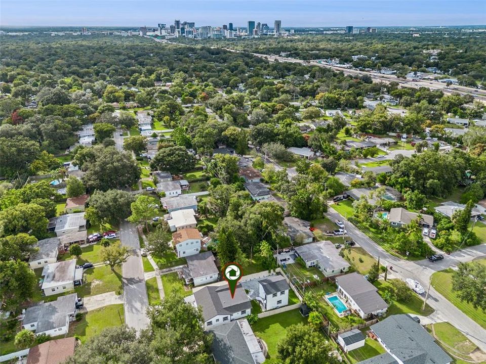 En Venta: $965,500 (5 camas, 4 baños, 2483 Pies cuadrados)