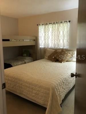 For Sale: $320,000 (2 beds, 2 baths, 1443 Square Feet)