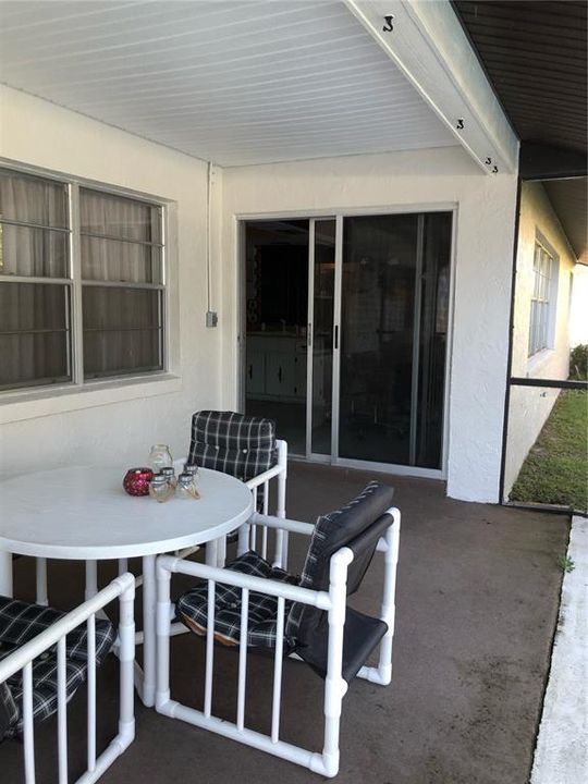 For Sale: $320,000 (2 beds, 2 baths, 1443 Square Feet)