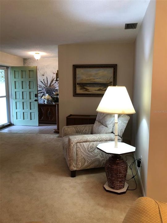 For Sale: $320,000 (2 beds, 2 baths, 1443 Square Feet)