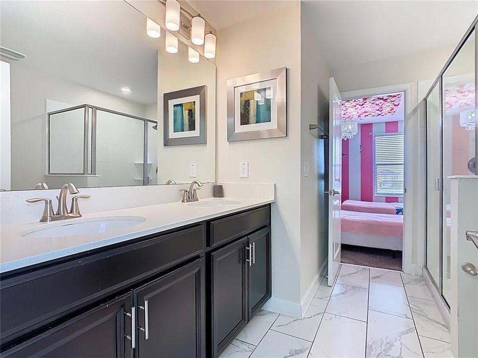 Active With Contract: $989,000 (8 beds, 5 baths, 4303 Square Feet)