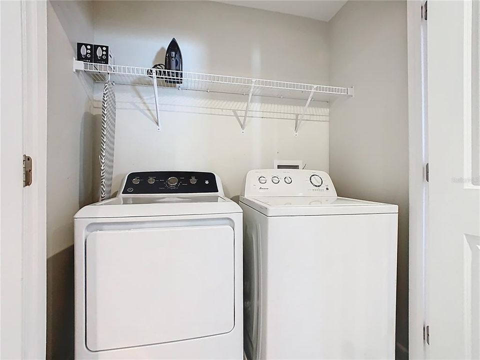 Active With Contract: $989,000 (8 beds, 5 baths, 4303 Square Feet)