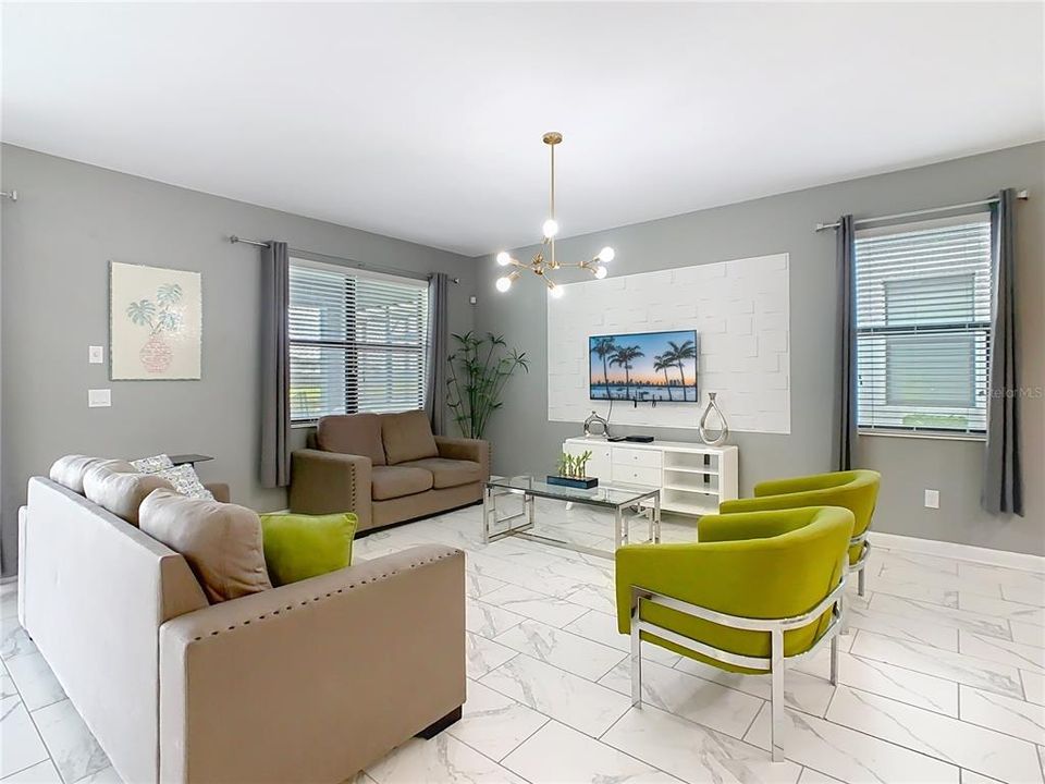 Active With Contract: $989,000 (8 beds, 5 baths, 4303 Square Feet)