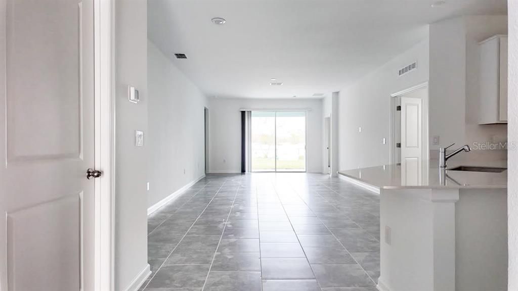 For Sale: $375,990 (4 beds, 3 baths, 2109 Square Feet)