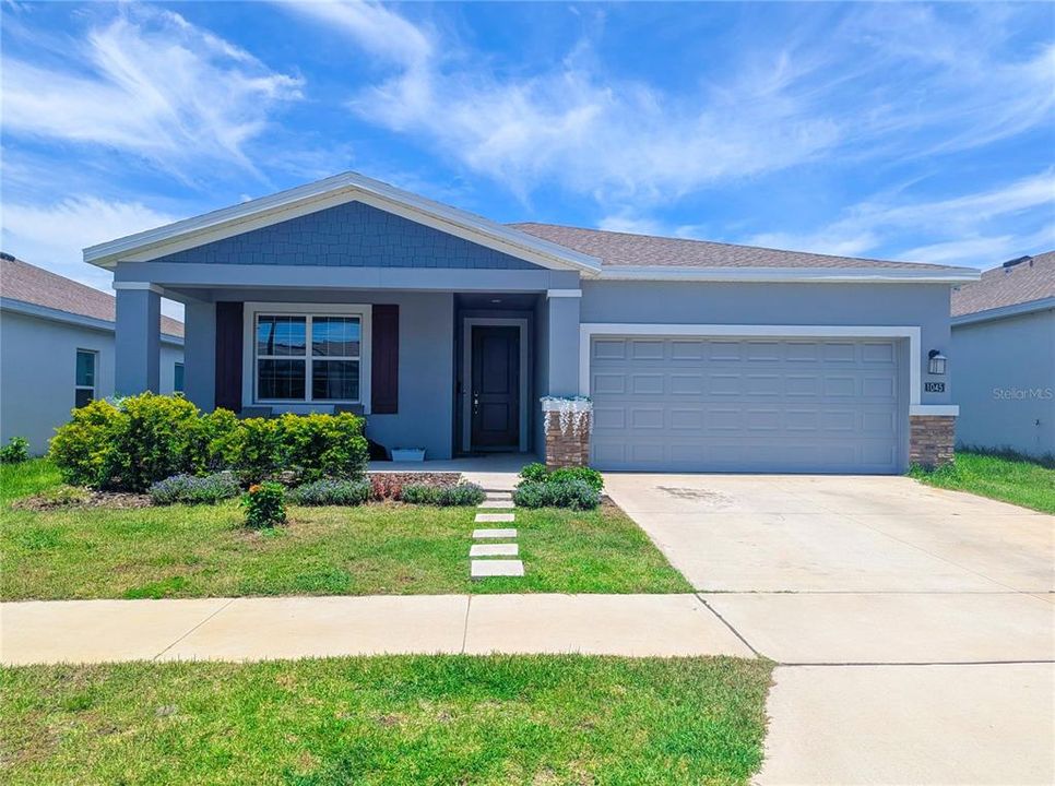 For Sale: $375,990 (4 beds, 3 baths, 2109 Square Feet)