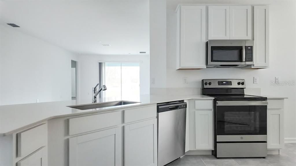 For Sale: $375,990 (4 beds, 3 baths, 2109 Square Feet)