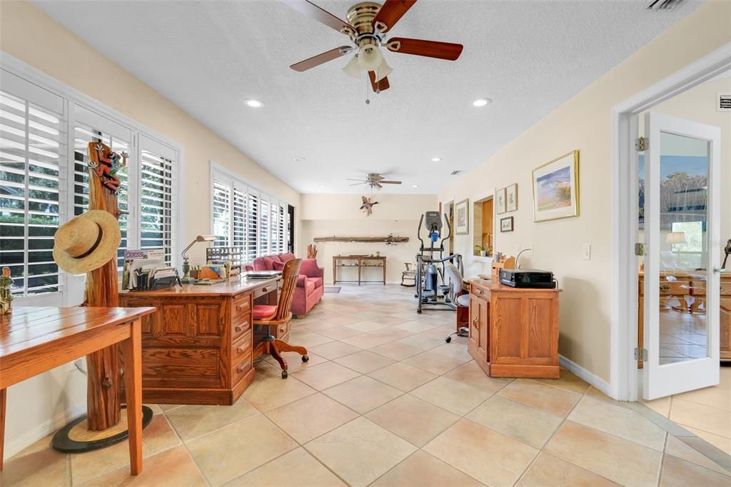 For Sale: $650,000 (3 beds, 2 baths, 2337 Square Feet)