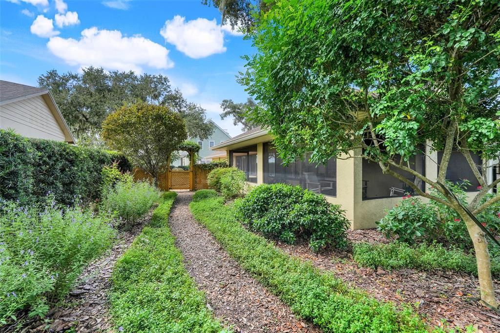 For Sale: $650,000 (3 beds, 2 baths, 2337 Square Feet)