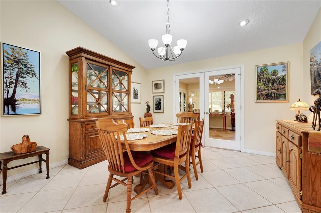 For Sale: $650,000 (3 beds, 2 baths, 2337 Square Feet)