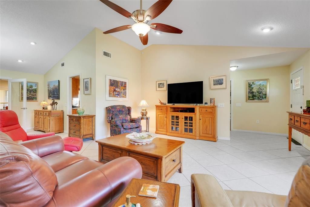 For Sale: $650,000 (3 beds, 2 baths, 2337 Square Feet)