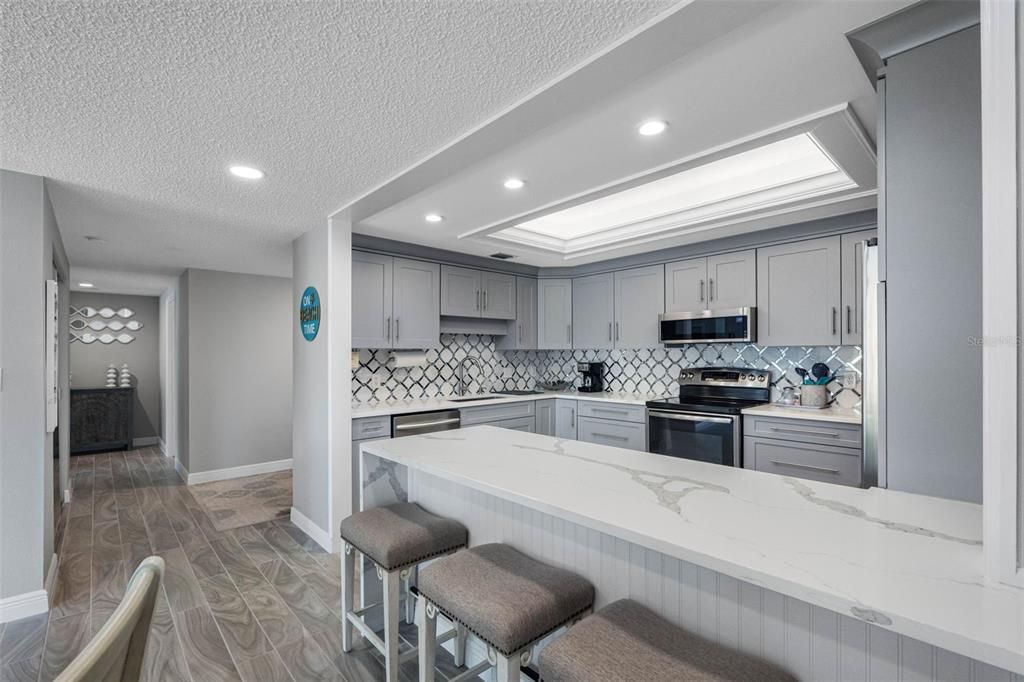 出租: $3,500 (2 贝兹, 2 浴室, 1390 平方英尺)