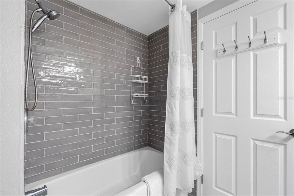 出租: $3,500 (2 贝兹, 2 浴室, 1390 平方英尺)