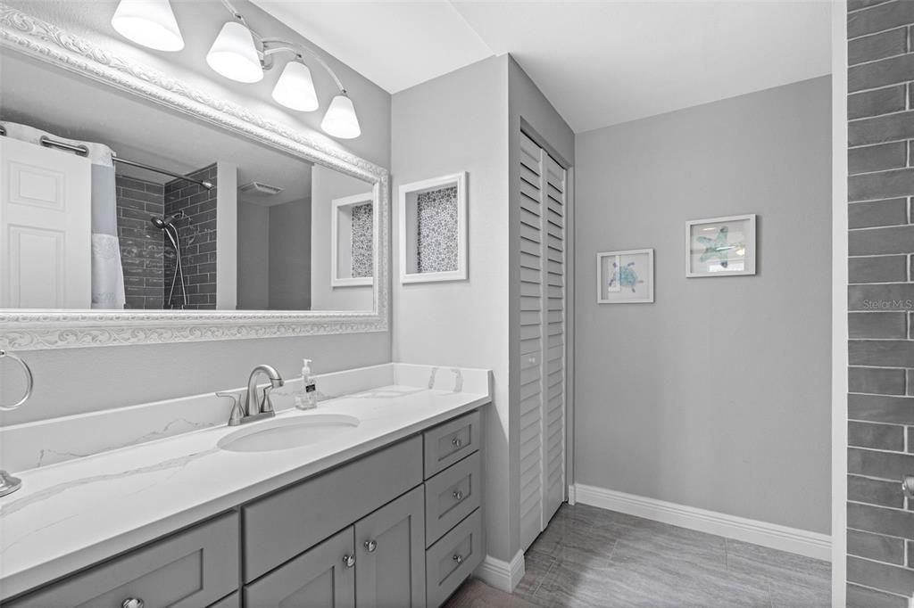 出租: $3,500 (2 贝兹, 2 浴室, 1390 平方英尺)