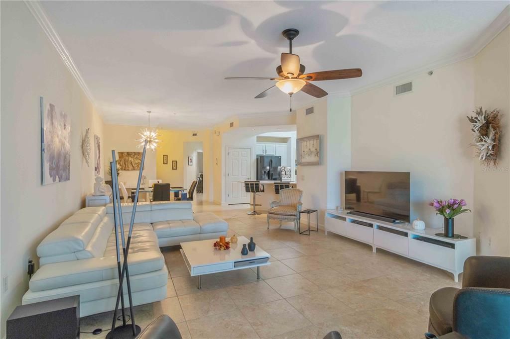 For Sale: $265,000 (3 beds, 2 baths, 1758 Square Feet)