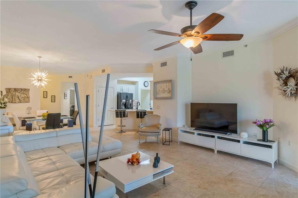 For Sale: $265,000 (3 beds, 2 baths, 1758 Square Feet)