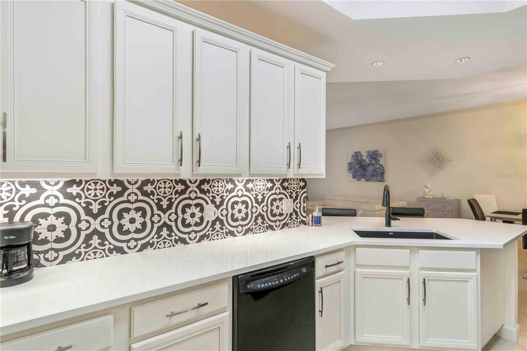 For Sale: $265,000 (3 beds, 2 baths, 1758 Square Feet)