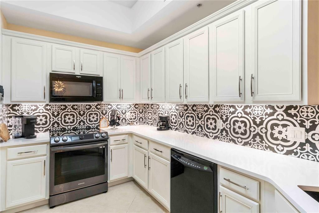 For Sale: $265,000 (3 beds, 2 baths, 1758 Square Feet)