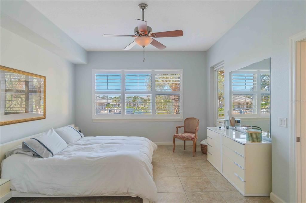 For Sale: $265,000 (3 beds, 2 baths, 1758 Square Feet)