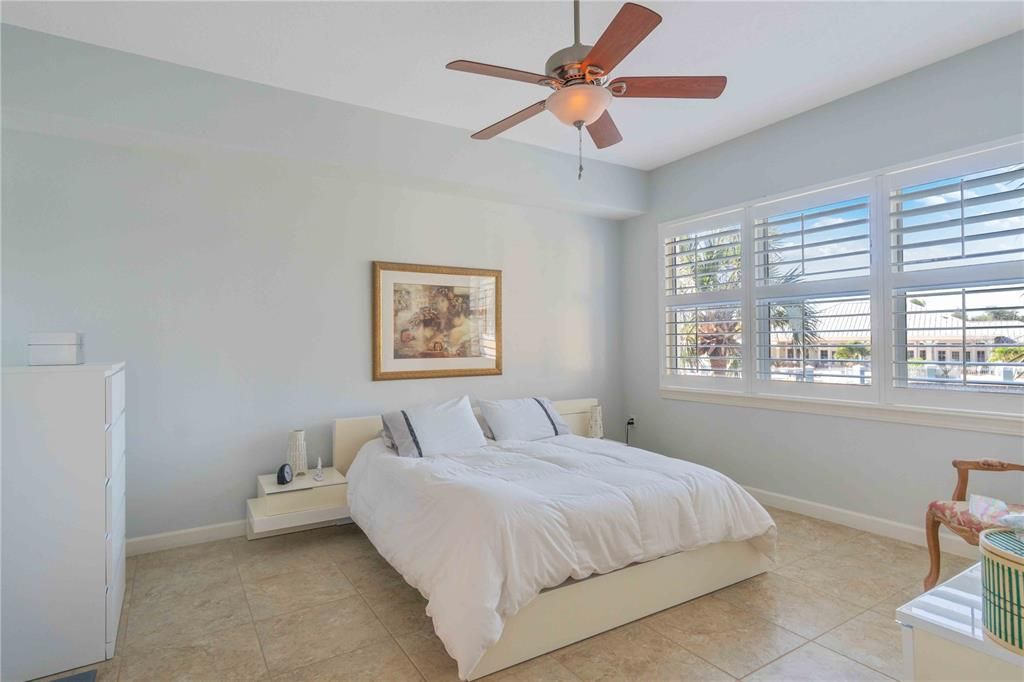 For Sale: $265,000 (3 beds, 2 baths, 1758 Square Feet)