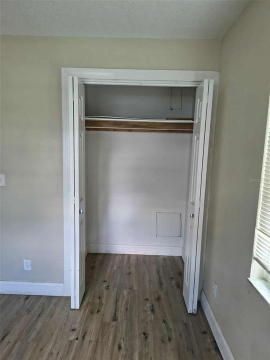 待售: $250,000 (4 贝兹, 2 浴室, 1165 平方英尺)