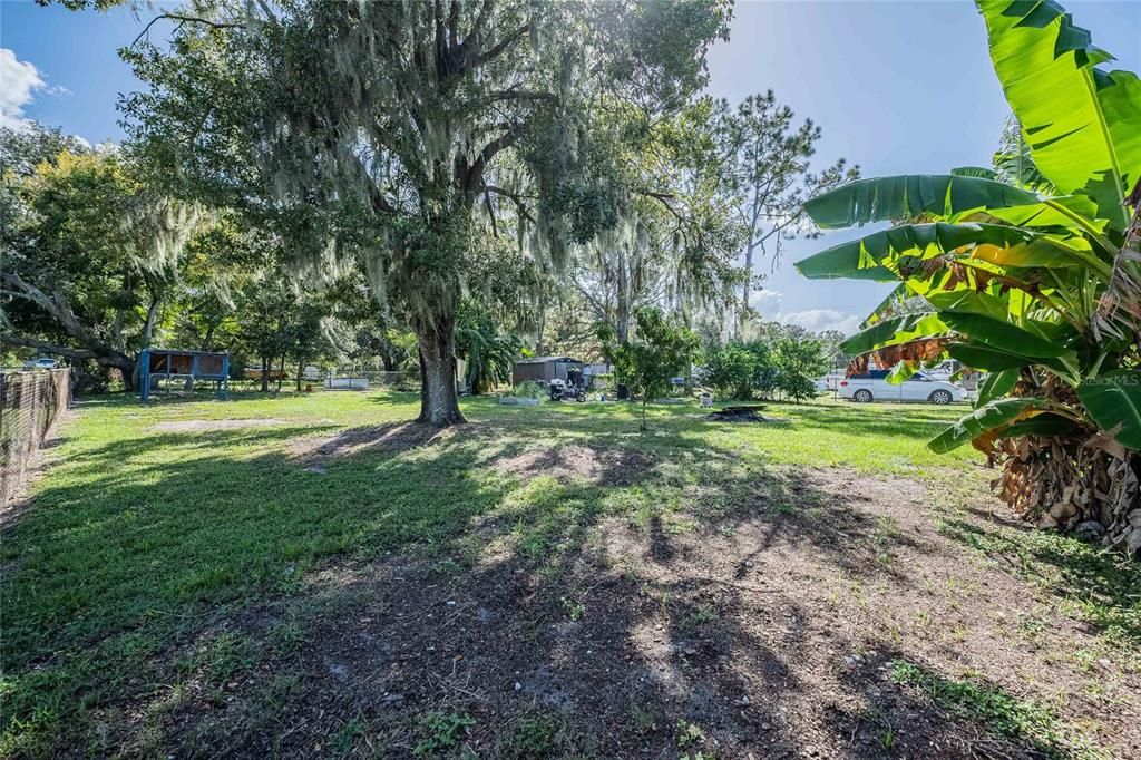 待售: $250,000 (4 贝兹, 2 浴室, 1165 平方英尺)