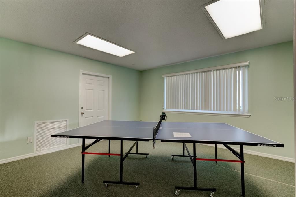 待售: $164,900 (1 贝兹, 1 浴室, 854 平方英尺)