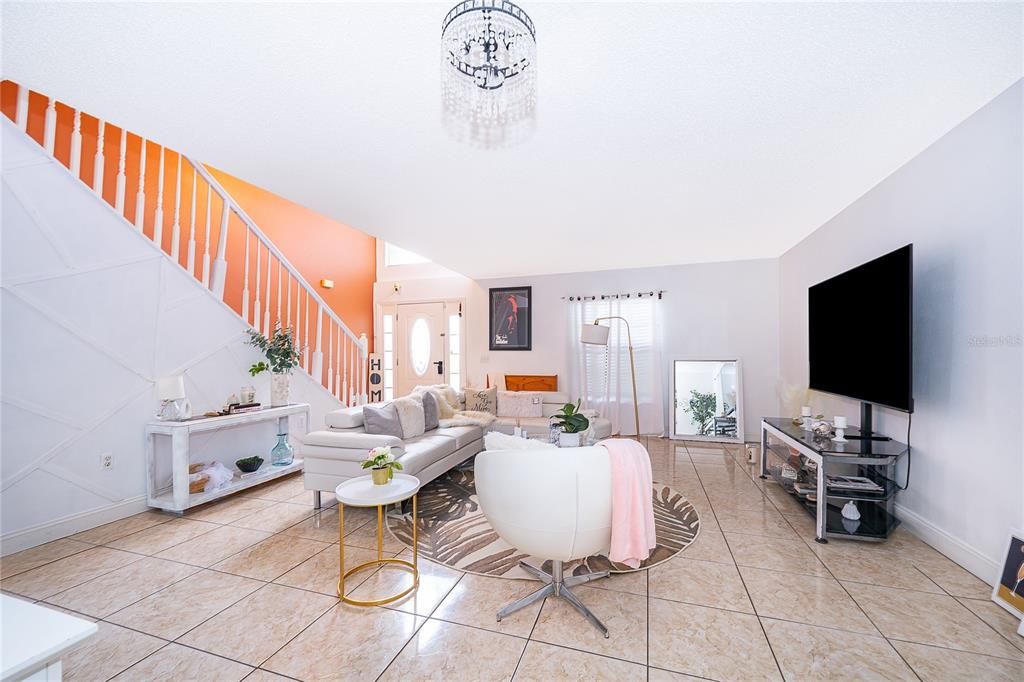 En Renta: $2,375 (4 camas, 3 baños, 2948 Pies cuadrados)