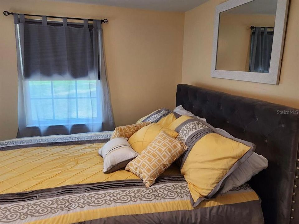 На продажу: $239,000 (2 спален, 1 ванн, 1080 Квадратных фут)