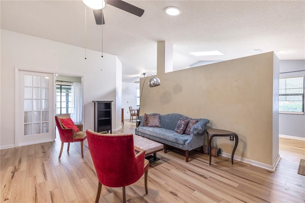 For Sale: $259,000 (2 beds, 2 baths, 1436 Square Feet)