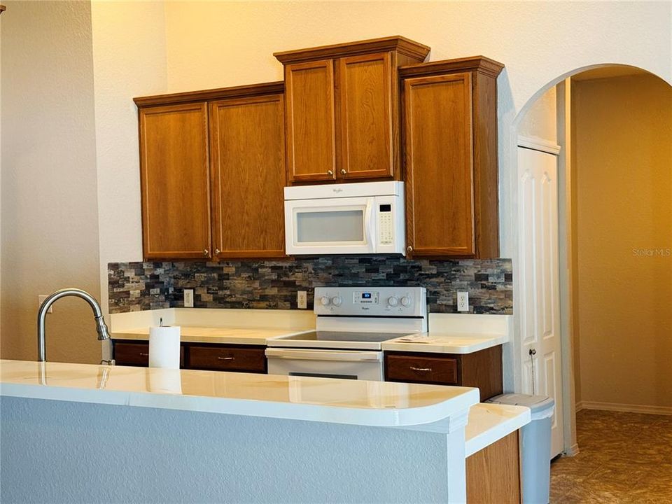 For Sale: $357,000 (3 beds, 2 baths, 2024 Square Feet)