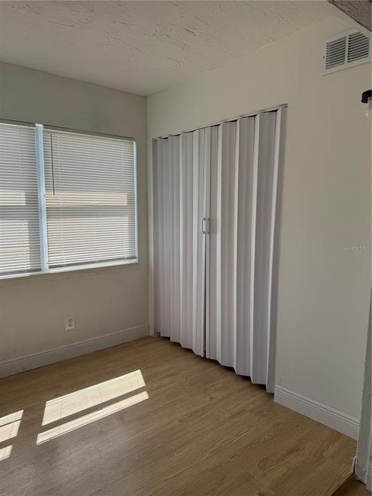 Activo con contrato: $75,000 (1 camas, 1 baños, 480 Pies cuadrados)