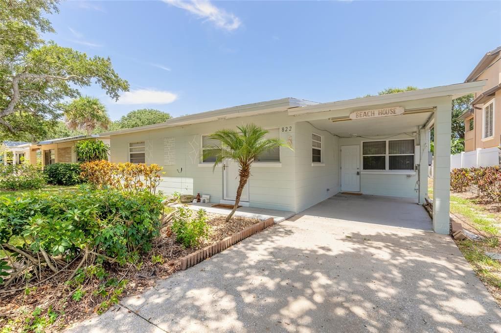 待售: $487,500 (2 贝兹, 1 浴室, 908 平方英尺)