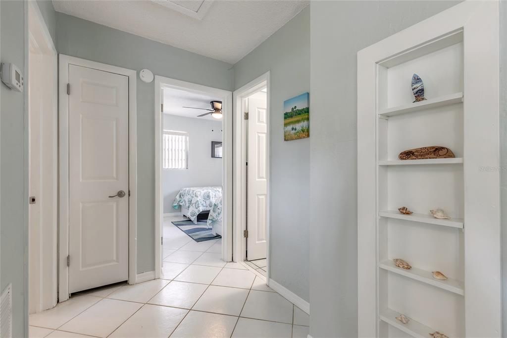 待售: $487,500 (2 贝兹, 1 浴室, 908 平方英尺)