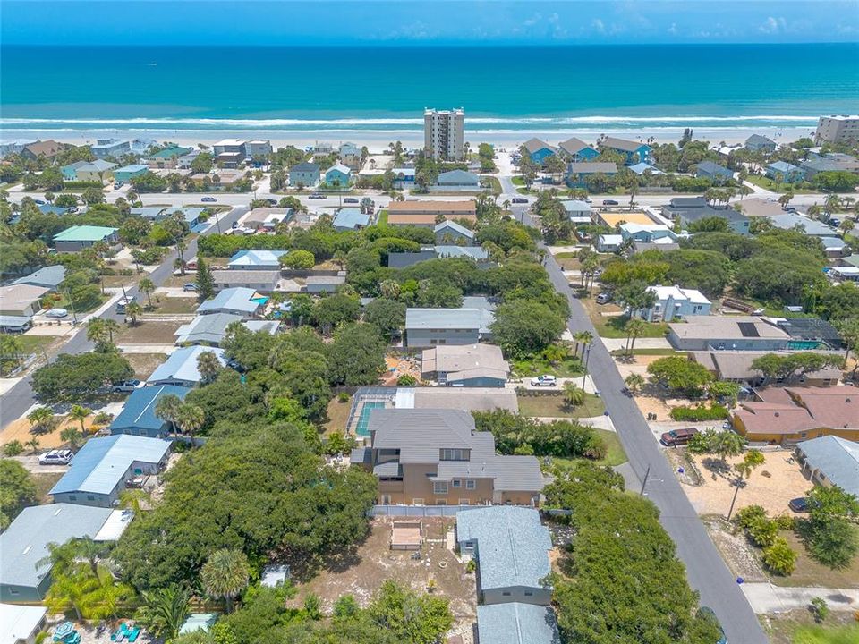 待售: $487,500 (2 贝兹, 1 浴室, 908 平方英尺)