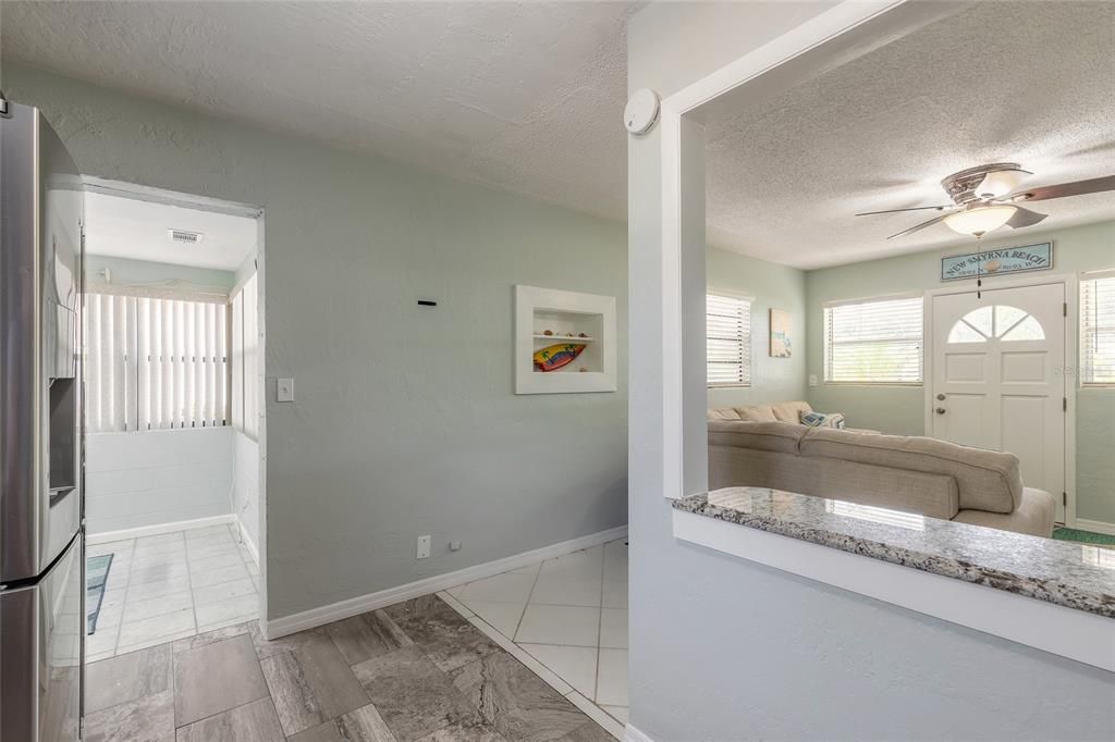 待售: $487,500 (2 贝兹, 1 浴室, 908 平方英尺)