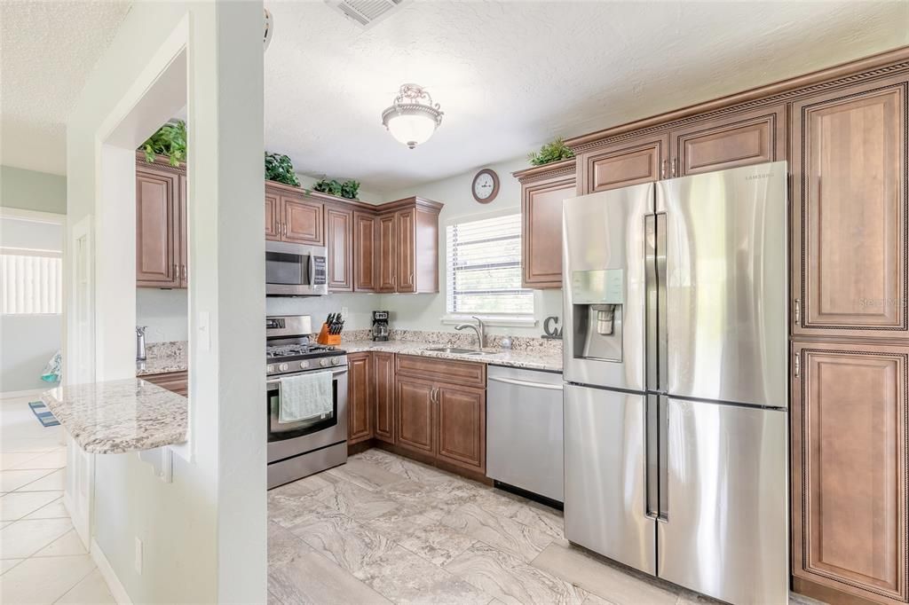 待售: $487,500 (2 贝兹, 1 浴室, 908 平方英尺)