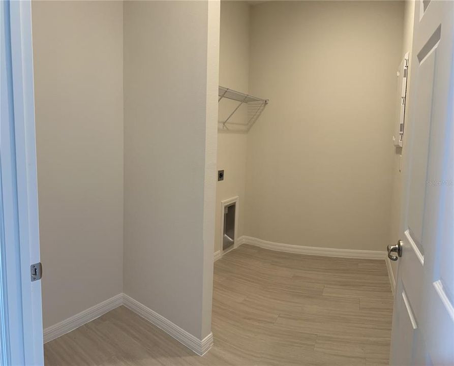 For Rent: $2,200 (4 beds, 2 baths, 1548 Square Feet)