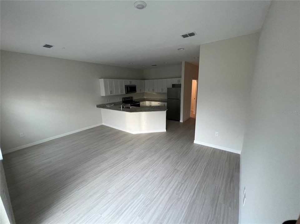 For Rent: $2,200 (4 beds, 2 baths, 1548 Square Feet)